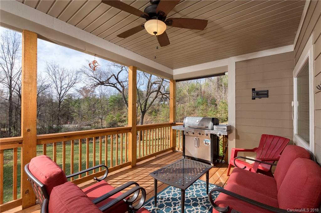 19 Hawtree Court Weaverville NC 28787