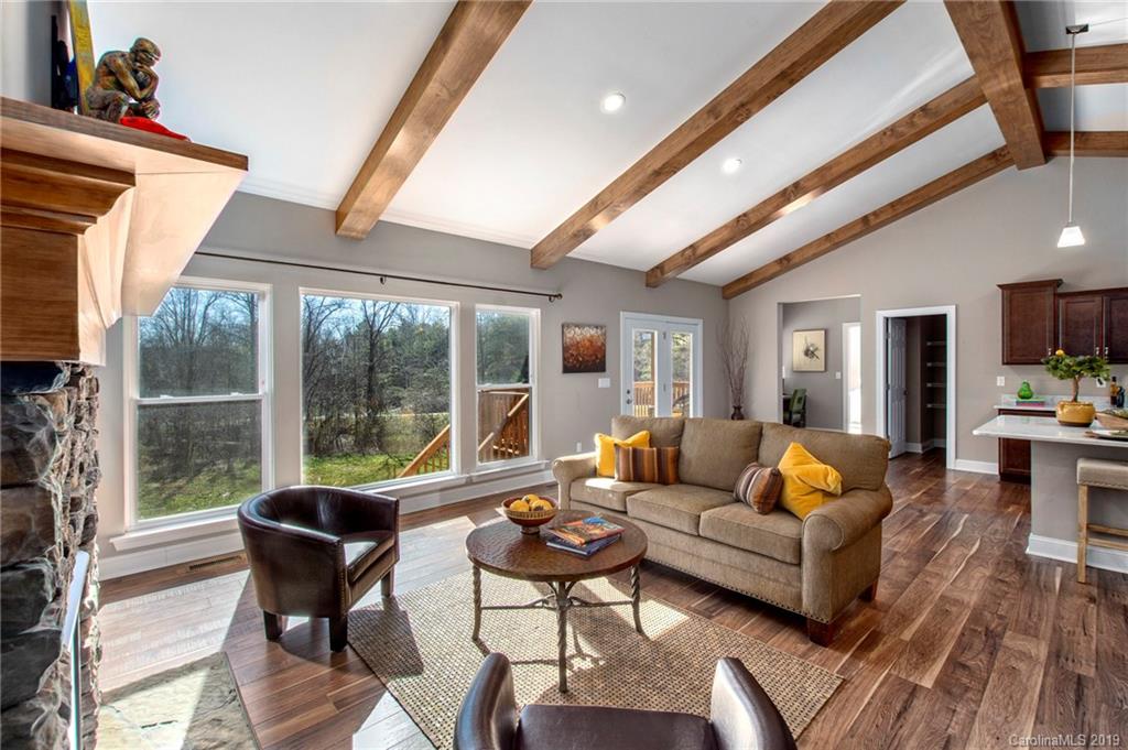 19 Hawtree Court Weaverville NC 28787