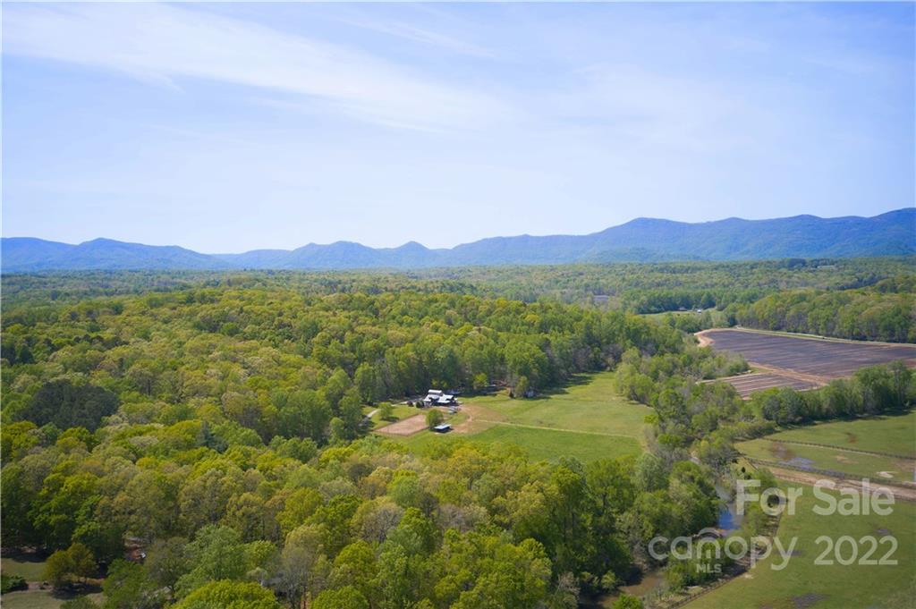 5521 Hunting Country Road Tryon NC 28782