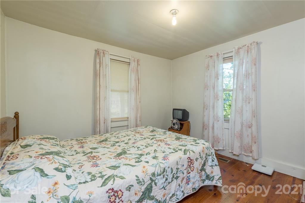 233 Gatchell Street Black Mountain NC 28711