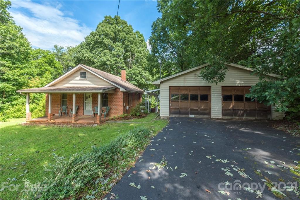 233 Gatchell Street Black Mountain NC 28711