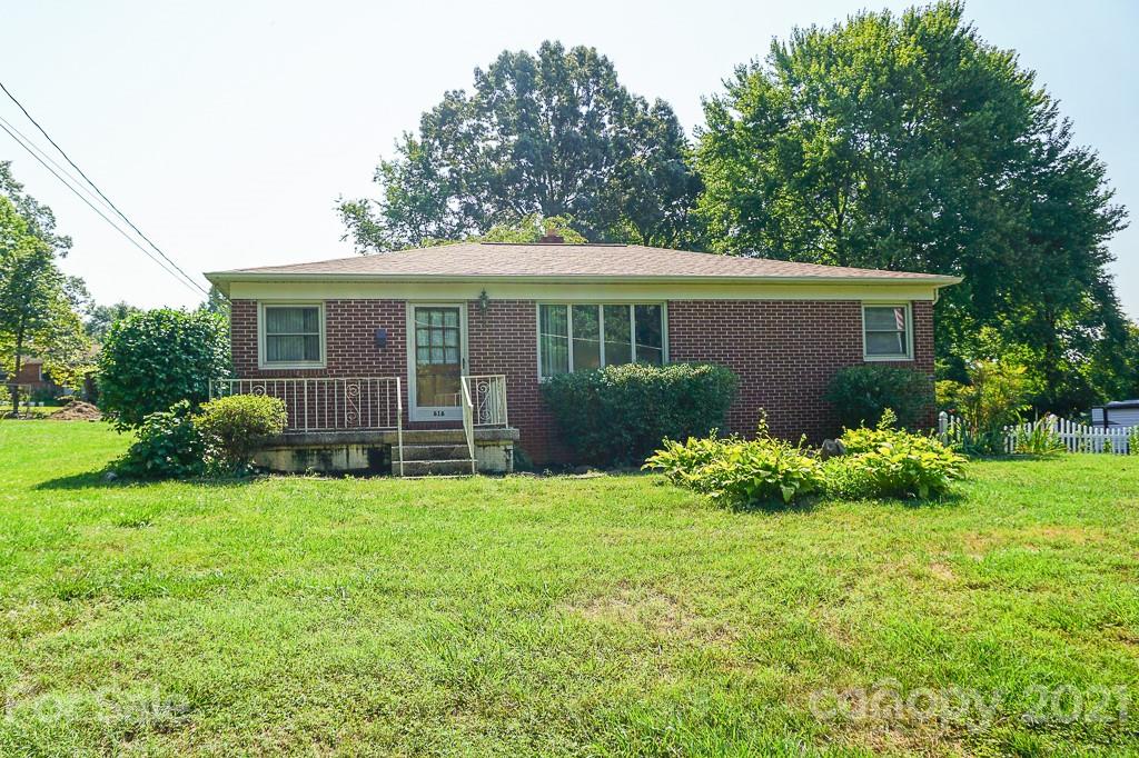 616 26th Street NW Hickory NC 28601
