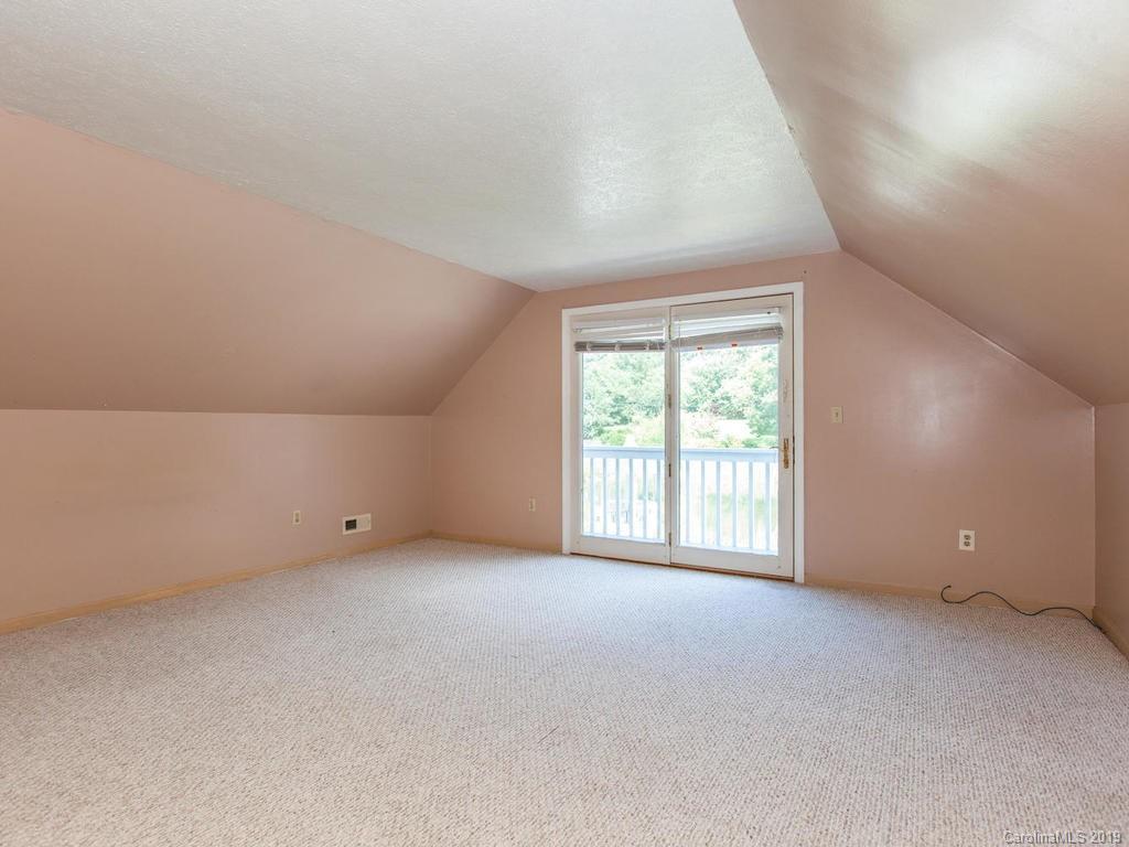 21 Redmond Drive Fletcher NC 28732