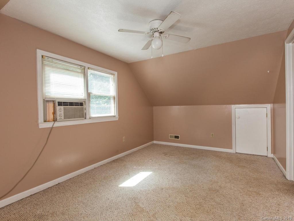 21 Redmond Drive Fletcher NC 28732