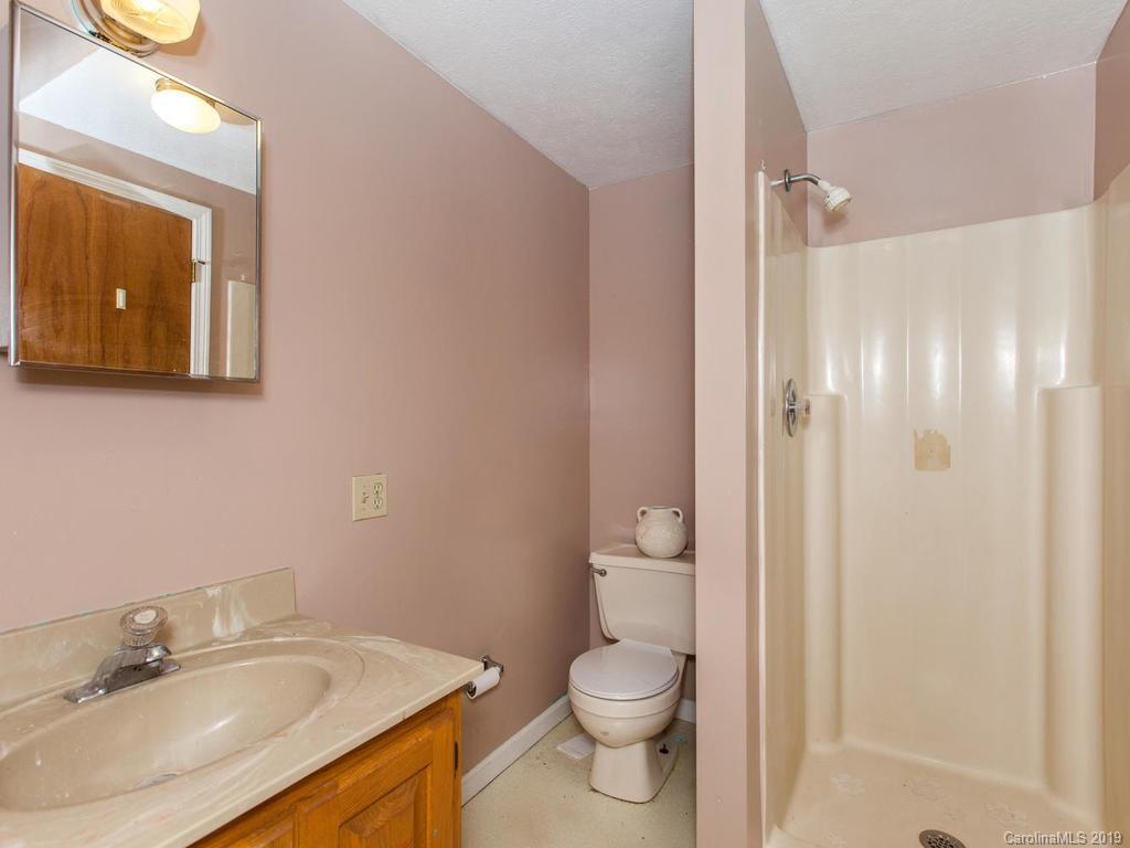 21 Redmond Drive Fletcher NC 28732