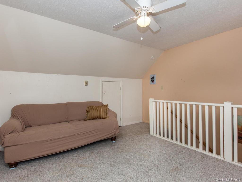 21 Redmond Drive Fletcher NC 28732
