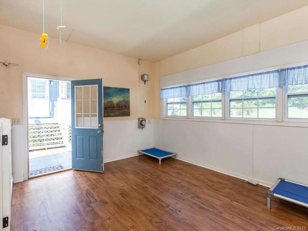 21 Redmond Drive Fletcher NC 28732