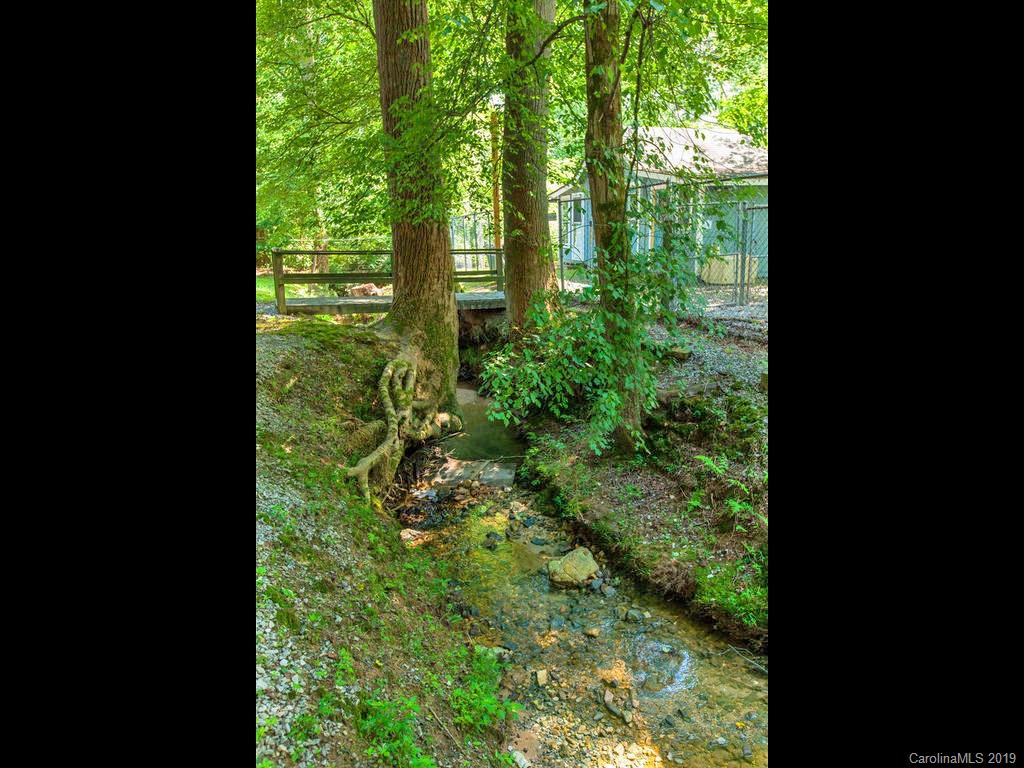 21 Redmond Drive Fletcher NC 28732