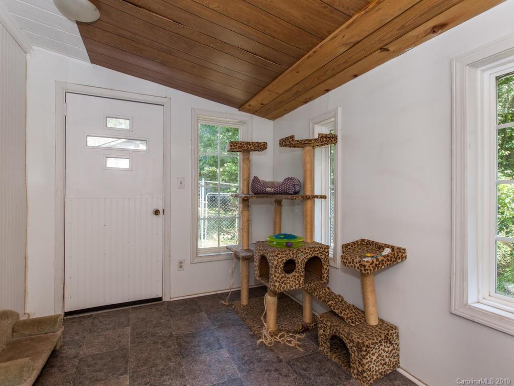21 Redmond Drive Fletcher NC 28732