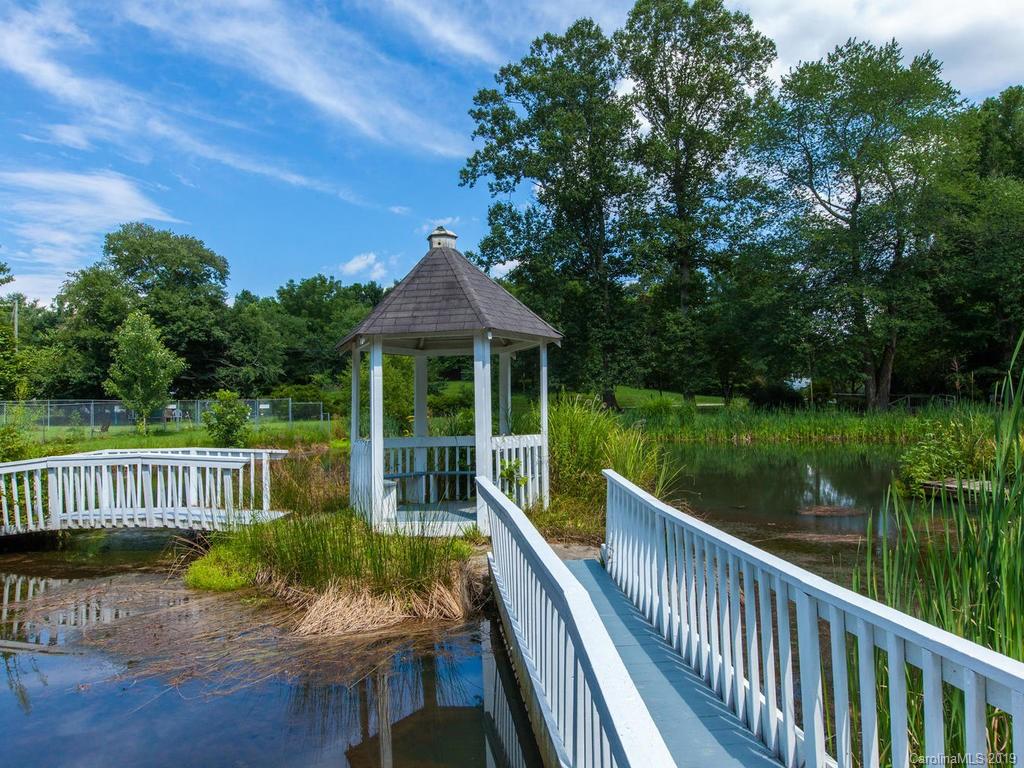21 Redmond Drive Fletcher NC 28732