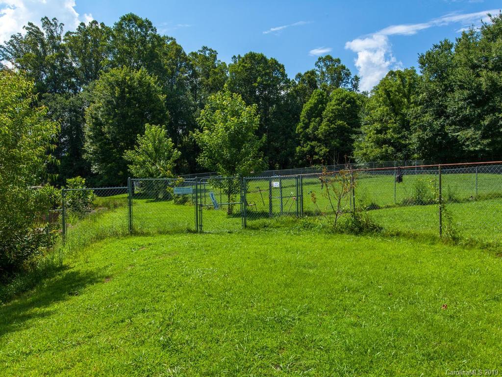 21 Redmond Drive Fletcher NC 28732
