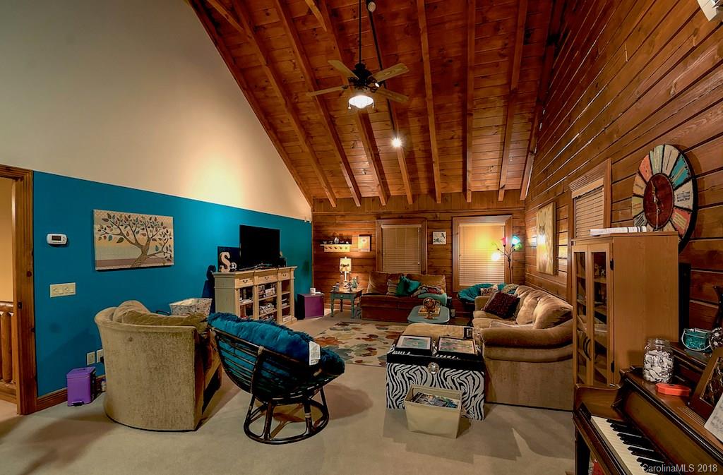 191 Red Bird Road Spruce Pine NC 28777