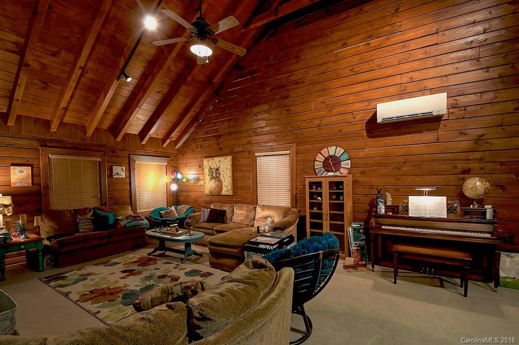 191 Red Bird Road Spruce Pine NC 28777
