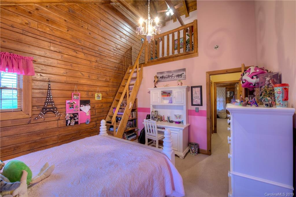191 Red Bird Road Spruce Pine NC 28777