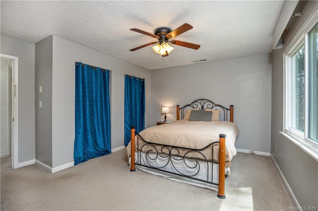 103 Mockingbird Circle Asheville NC 28806