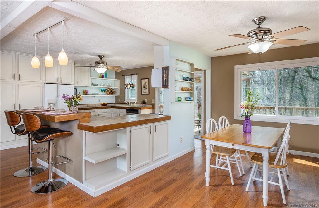 103 Mockingbird Circle Asheville NC 28806