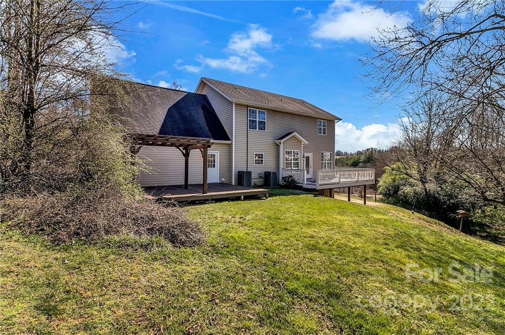 35 Autumn Hills Drive Weaverville NC 28787