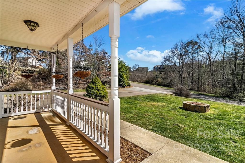35 Autumn Hills Drive Weaverville NC 28787
