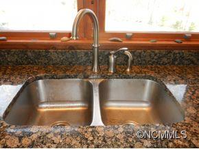 4055 State Highway 80 South Burnsville NC 28714