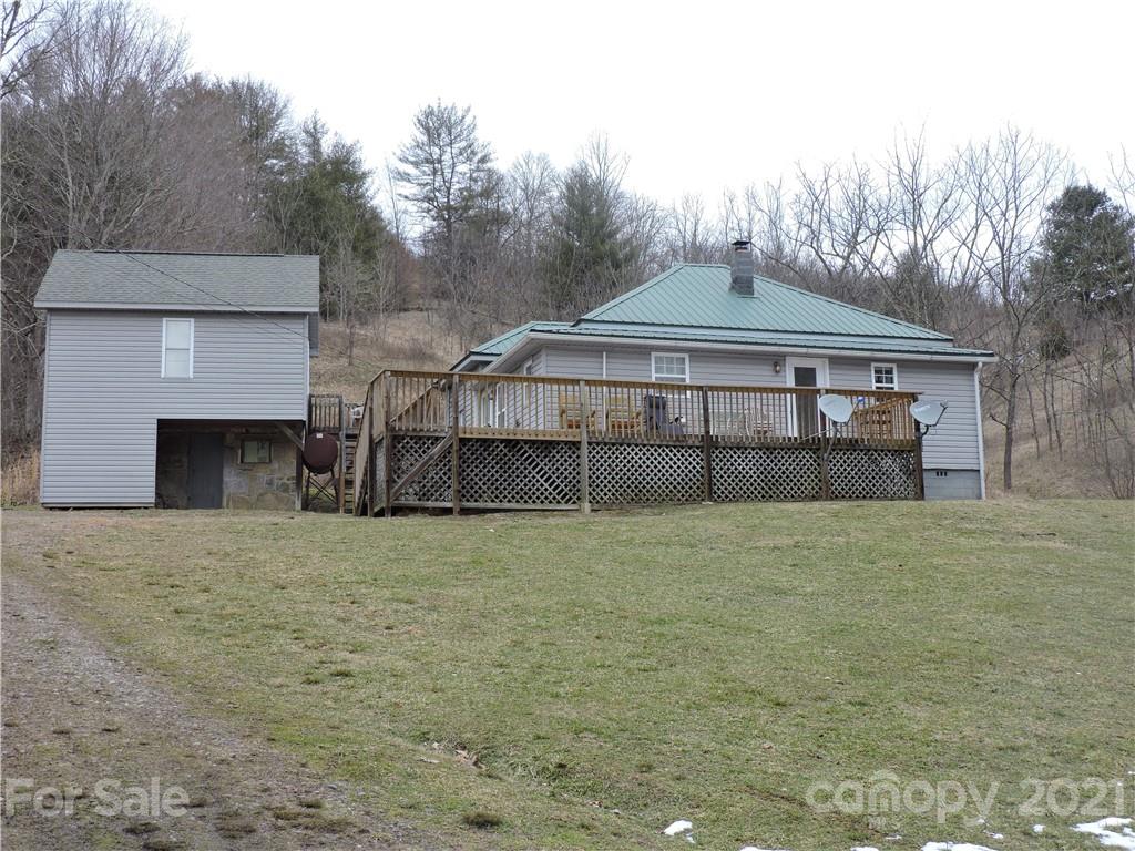 465 Battle Creek Drive Green Mountain NC 28740