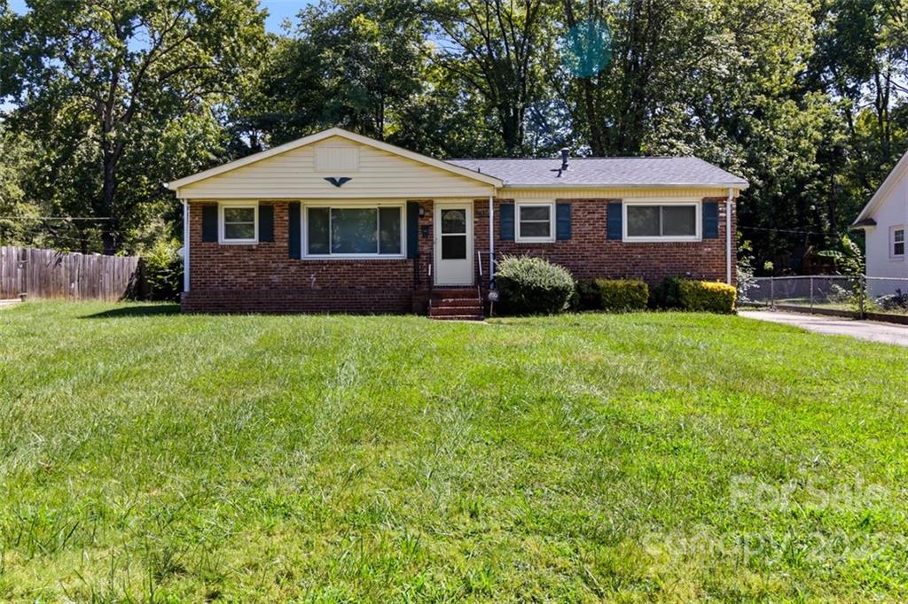 3615 Kempton Place Charlotte NC 28208