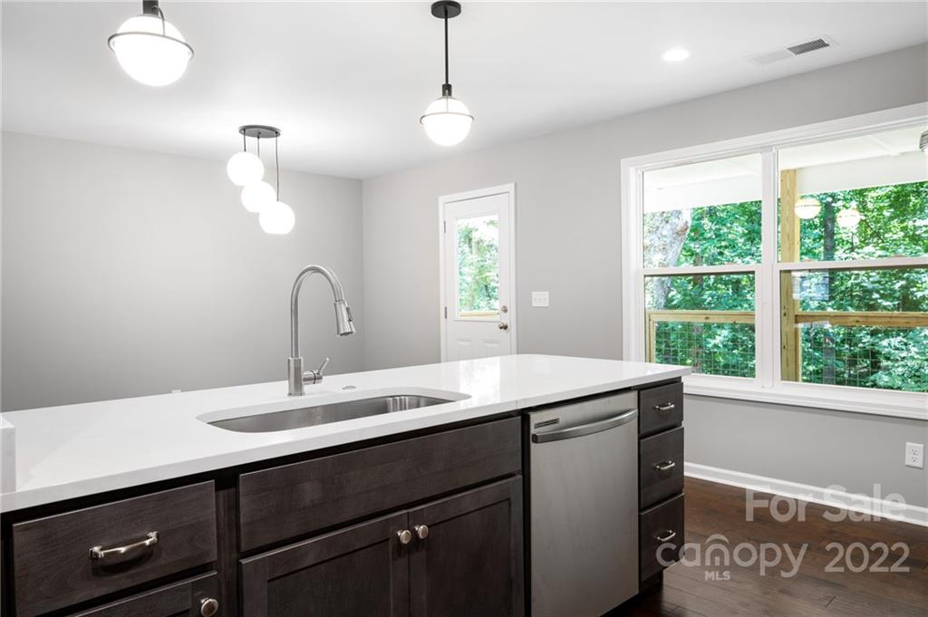 6 Beryl Court Asheville NC 28803
