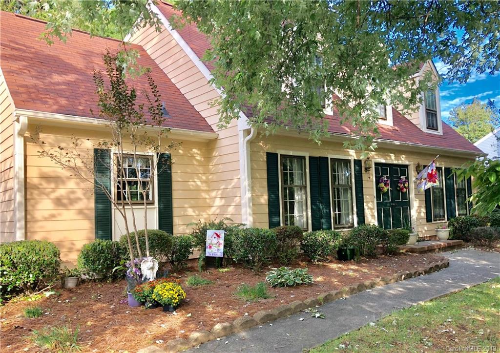 4818 Shadow Moss Court Charlotte NC 28227