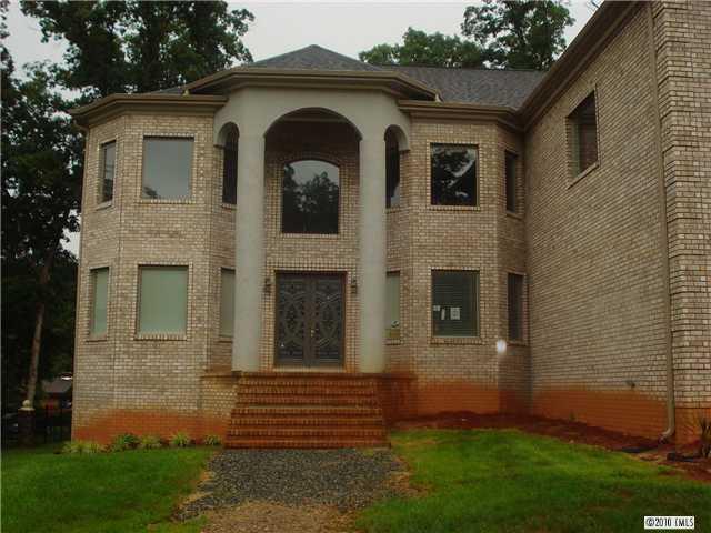 5822 Linden Ridge Lane Charlotte NC 28216