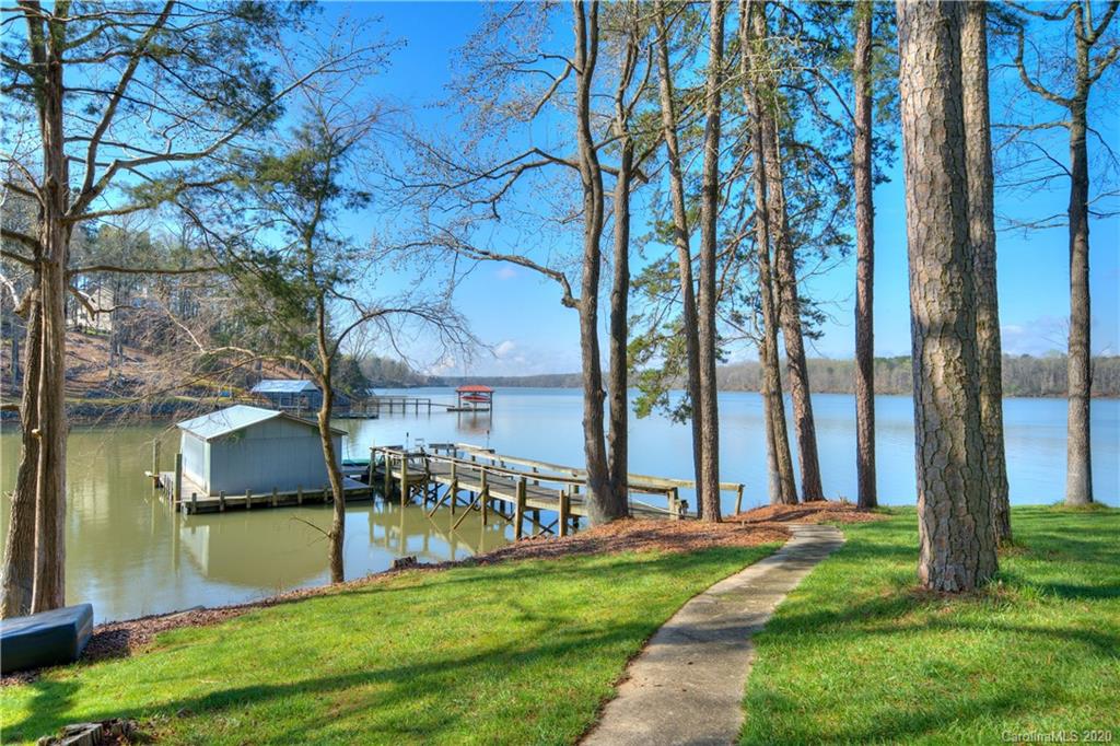 8841 Bracebridge Court Charlotte NC 28278
