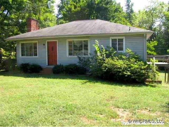 56 E Constance Street Columbus NC 28722