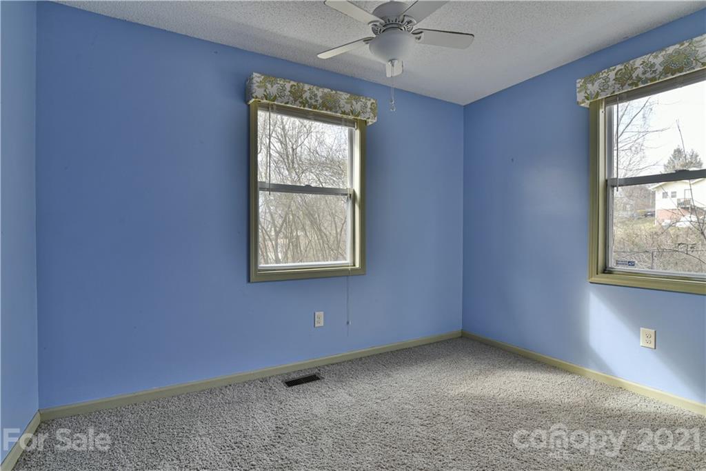 18 Short Shiloh Road Asheville NC 28803