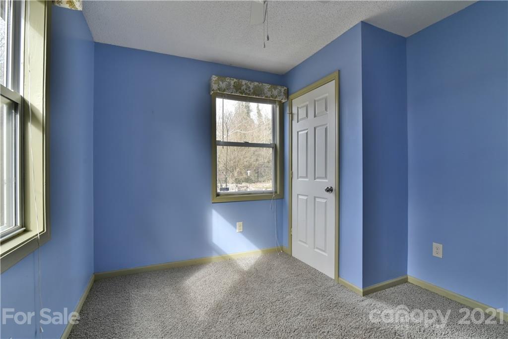 18 Short Shiloh Road Asheville NC 28803