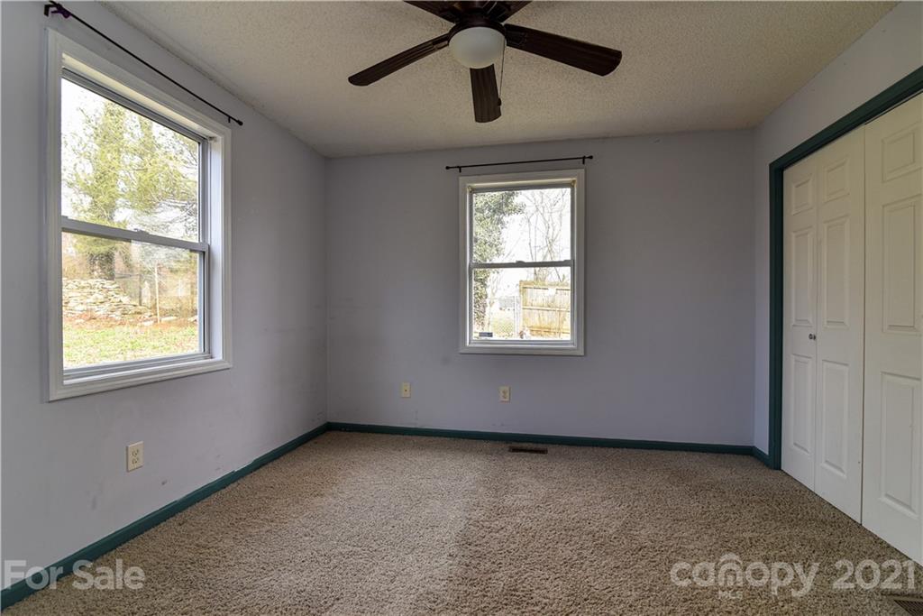 18 Short Shiloh Road Asheville NC 28803