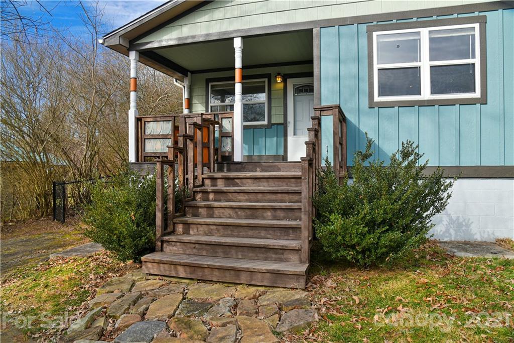 18 Short Shiloh Road Asheville NC 28803