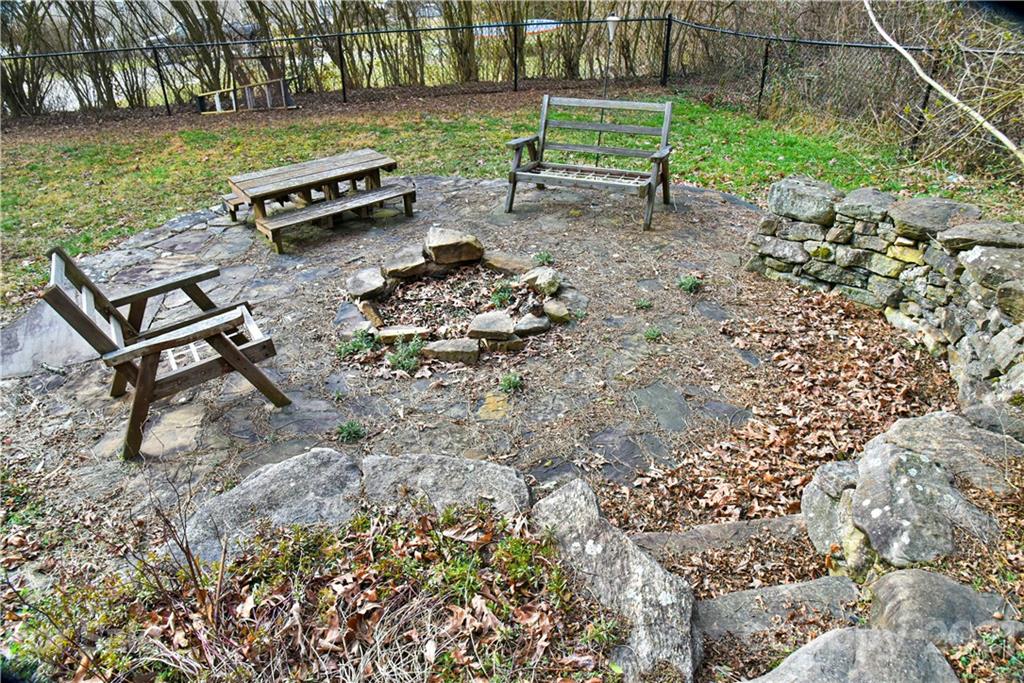 18 Short Shiloh Road Asheville NC 28803