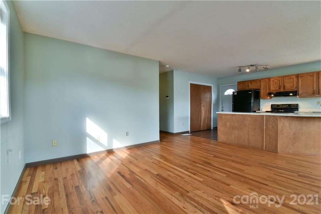 18 Short Shiloh Road Asheville NC 28803