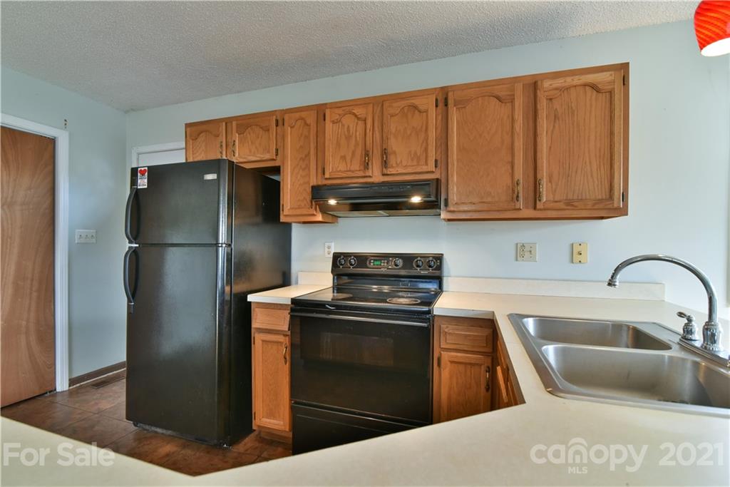 18 Short Shiloh Road Asheville NC 28803