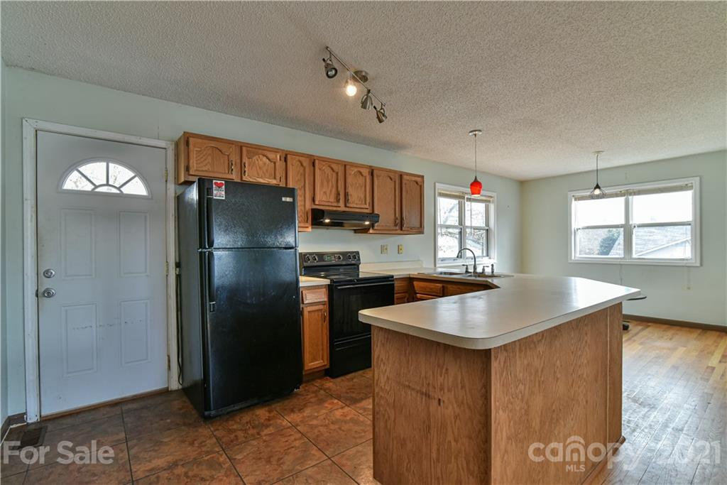 18 Short Shiloh Road Asheville NC 28803