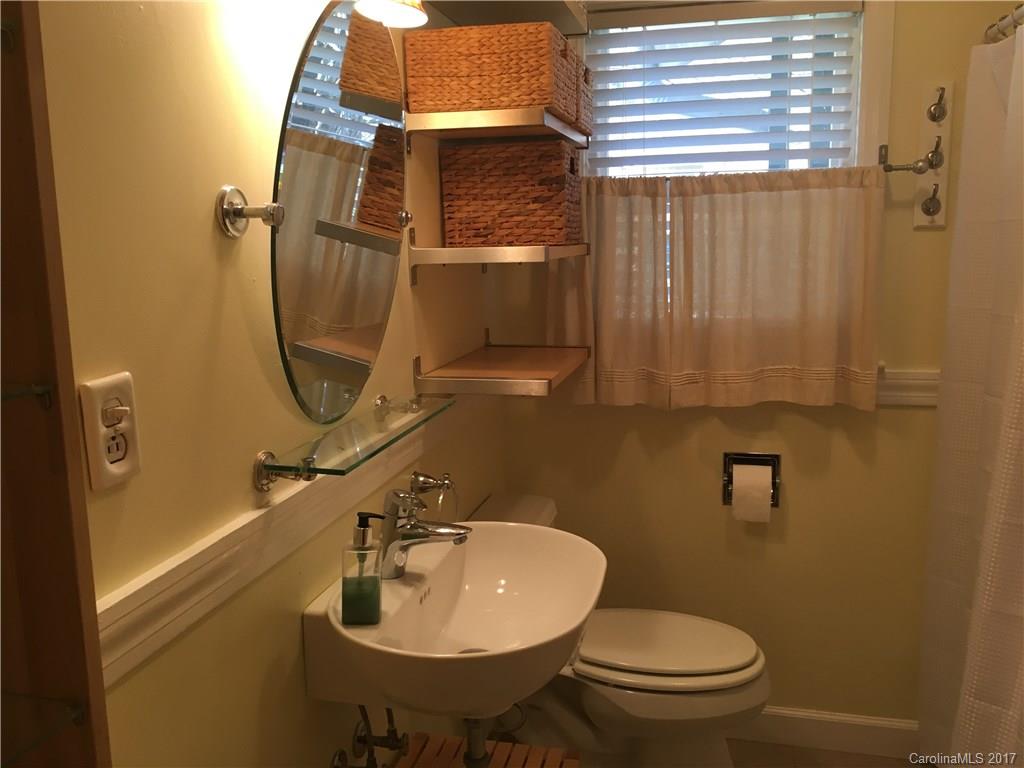 4 Glenway Drive Asheville NC 28804