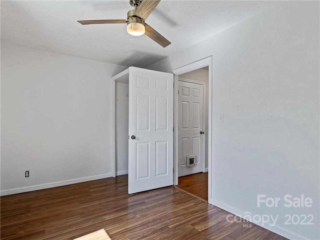 26 Deaver Park Circle Asheville NC 28806