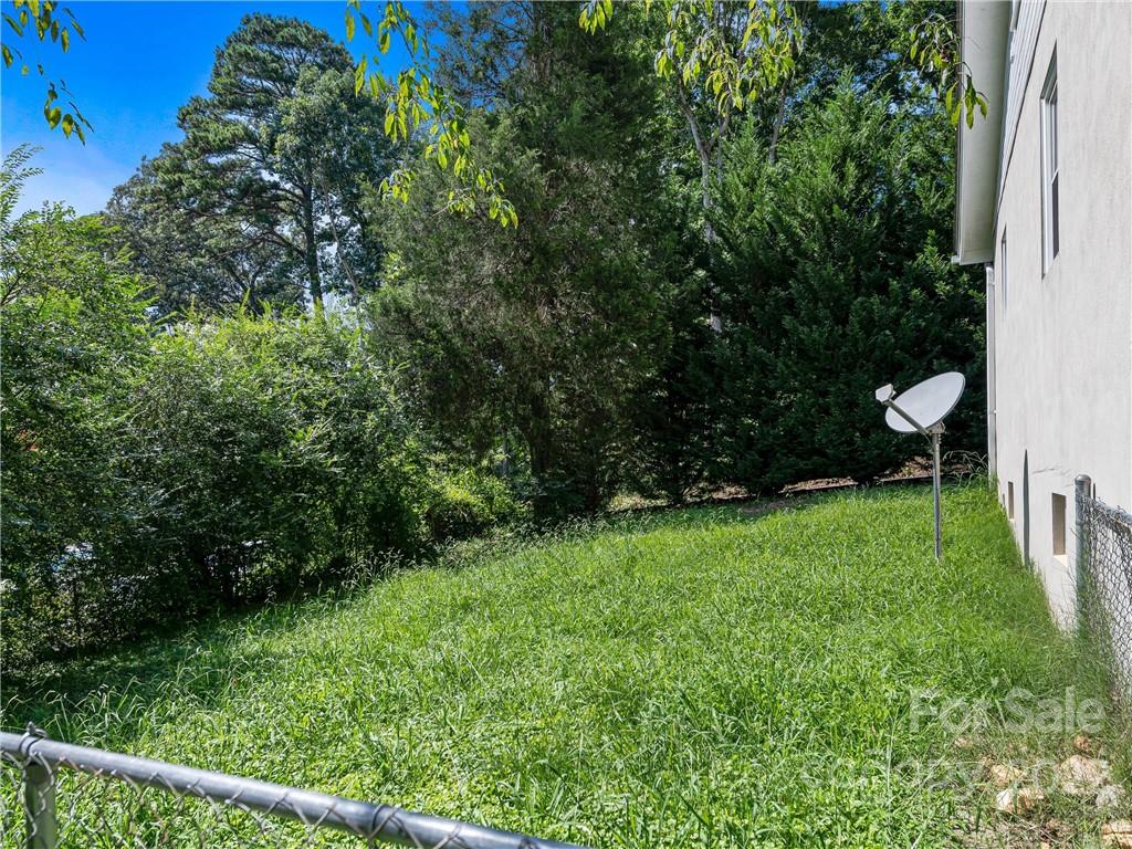 26 Deaver Park Circle Asheville NC 28806