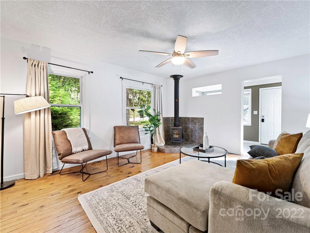 26 Deaver Park Circle Asheville NC 28806