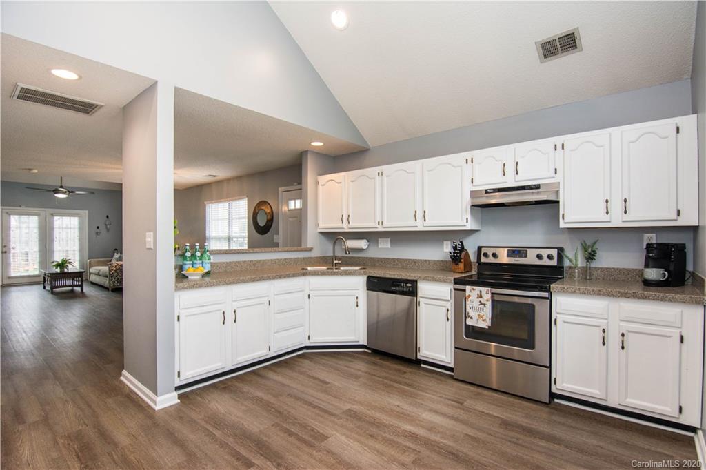 8930 Scotch Heather Way Charlotte NC 28277