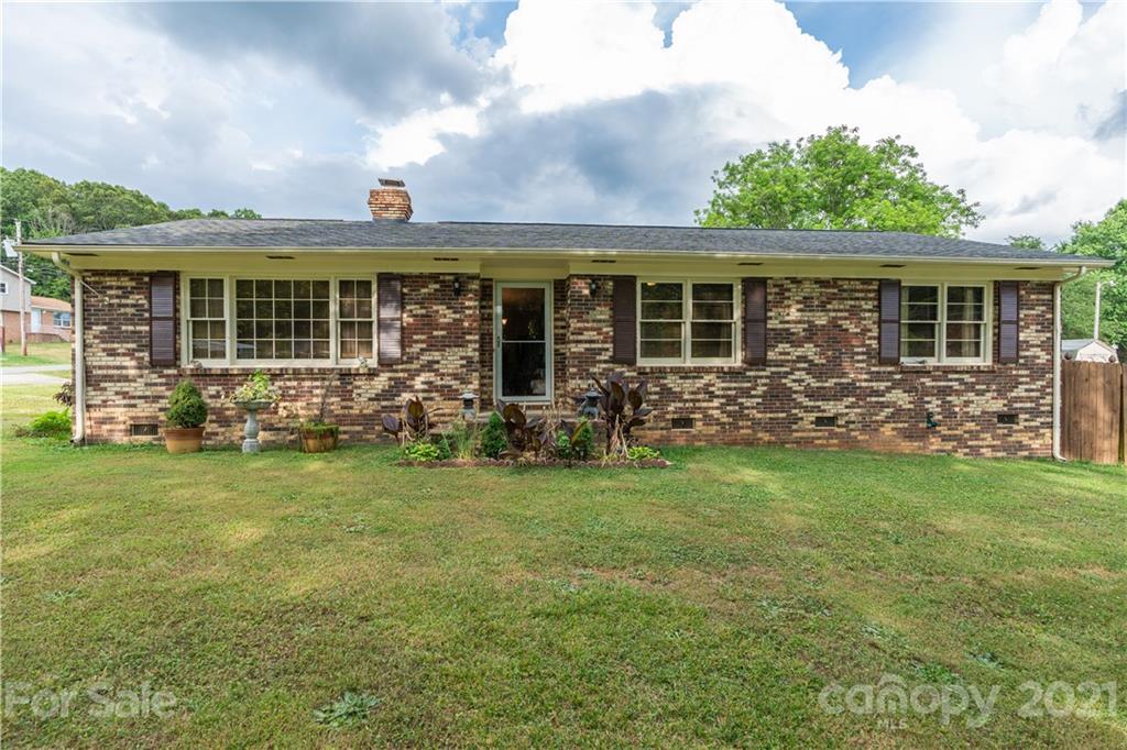 4900 Greenwood Drive Gastonia NC 28052