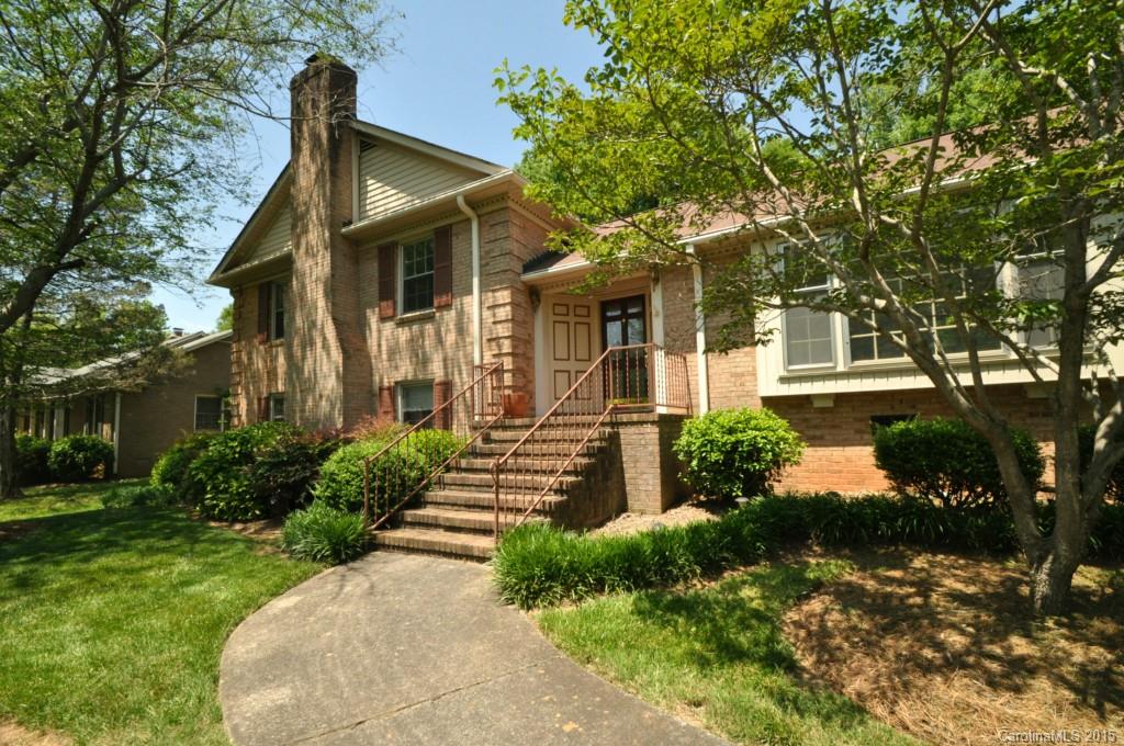 2723 Huntingtowne Farms Lane Charlotte NC 28210