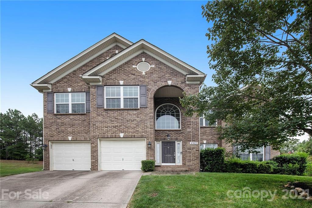 2305 Powatan Court Charlotte NC 28269
