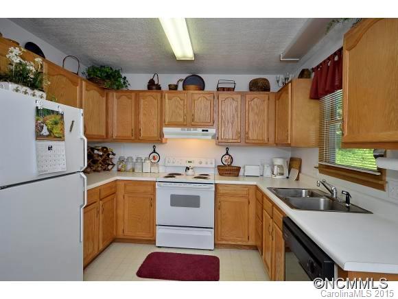 459 Leisure Lane Burnsville NC 28714