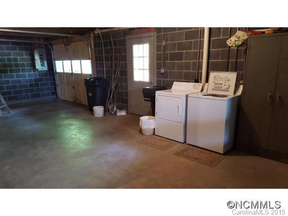 459 Leisure Lane Burnsville NC 28714