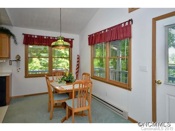 459 Leisure Lane Burnsville NC 28714