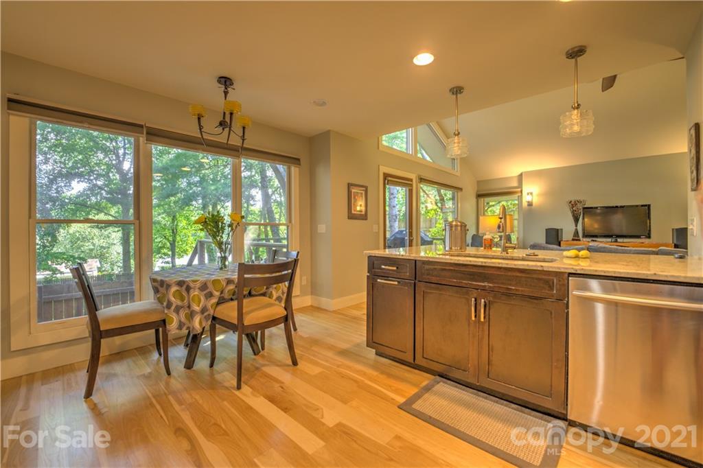 36 Vermont Court Asheville NC 28806